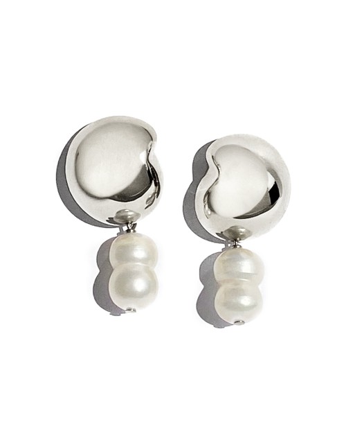 Nicola Pearl Studs - Silver basket pas cher