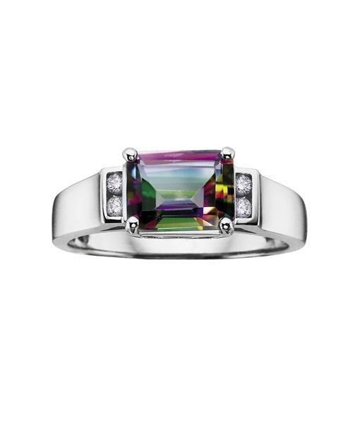 Mystic Topaz and Diamond White Gold Ring s'inspire de l'anatomie humaine