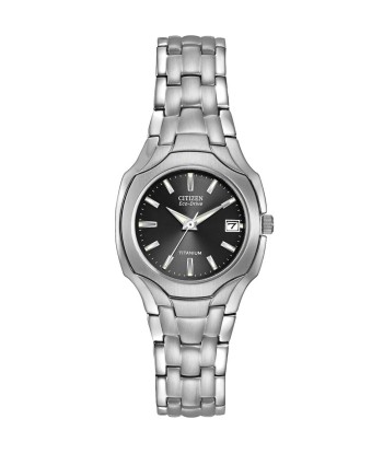 Citizen Eco-Drive Paradigm 25mm Titanium Watch with Black Dial s'inspire de l'anatomie humaine